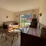 Rdc Avec Jardin A 500m De La Et 800m Des Commerces - Fr-1-361-493 瑞卢维尔莱潘