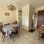 公寓 Rdc Avec Jardin A 500m De La Et 800m Des Commerces - Fr-1-361-493 *