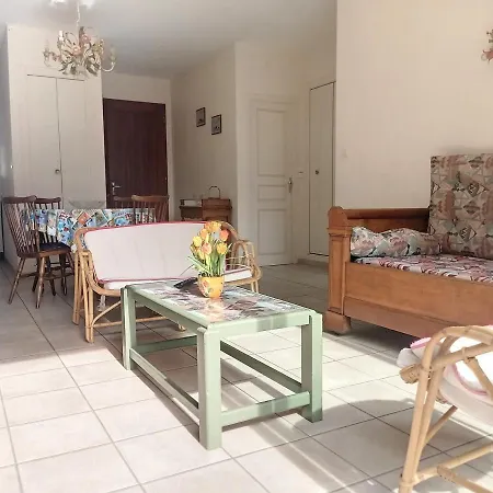 Rdc Avec Jardin A 500m De La Et 800m Des Commerces - Fr-1-361-493 * 瑞卢维尔莱潘