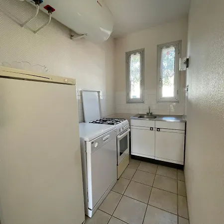 Lejlighed Rdc Avec Jardin A 500m De La Et 800m Des Commerces - Fr-1-361-493 Jullouville-les-Pins