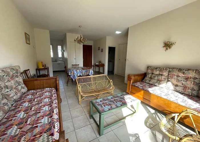 公寓 Rdc Avec Jardin A 500m De La Et 800m Des Commerces - Fr-1-361-493 瑞卢维尔莱潘