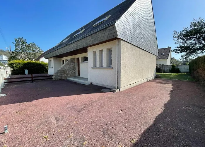 Rdc Avec Jardin A 500m De La Et 800m Des Commerces - Fr-1-361-493 公寓 *